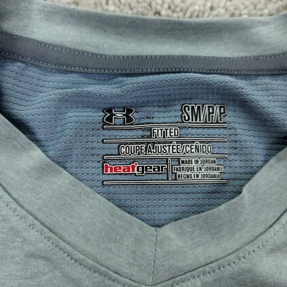 Under Armour Shirt Womens Small Gray Stretch Sleeveless Fitted V-Neck HeatGear - Picture 3 of 8